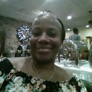 Meet your Posher, Valerie